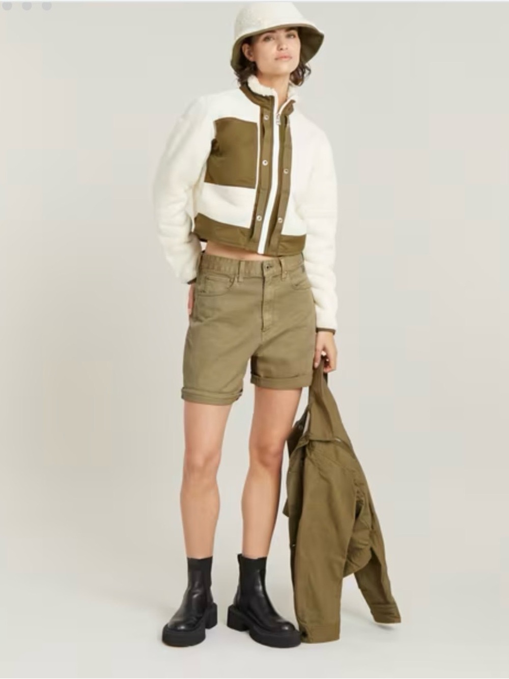 G-Star • Women’s Beige Mid Waist Loose 5 Pocket Shorts